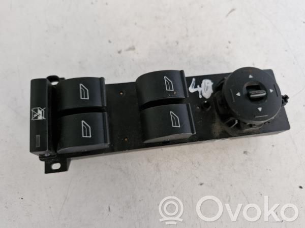 Multifunctional control switch/knob   3M5T14A132AF
