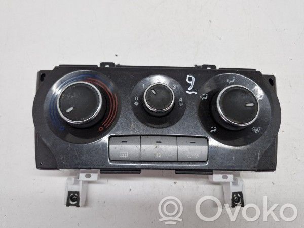 Climate control unit   5G7846100