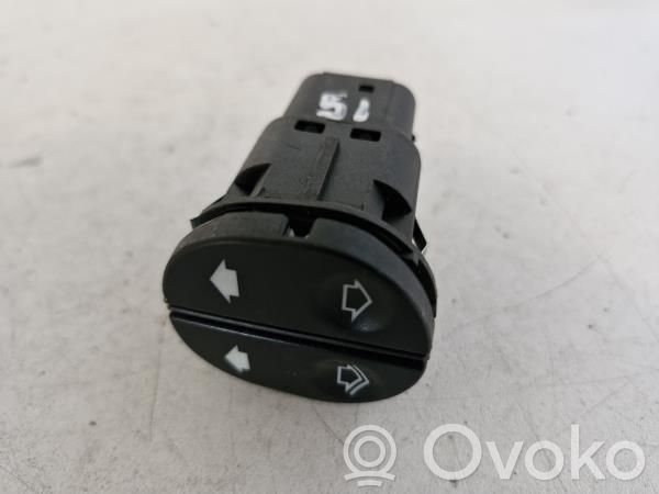 Multifunctional control switch/knob   03153500,6S6T14529AB