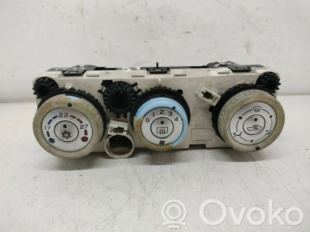 Mitsubishi Colt Climate control unit 