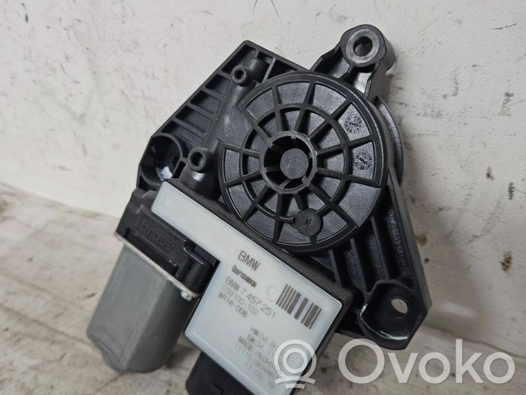 BMW X3 G01 Takaoven ikkunan nostomoottori 