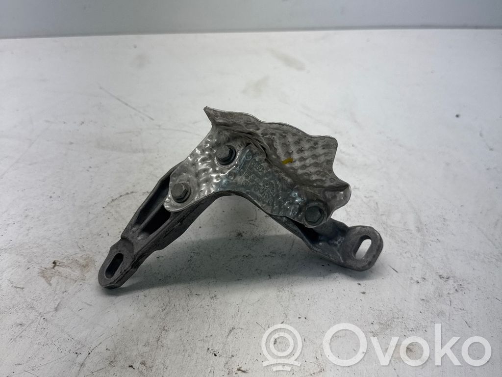 Audi Q8 Gearbox mounting bracket 