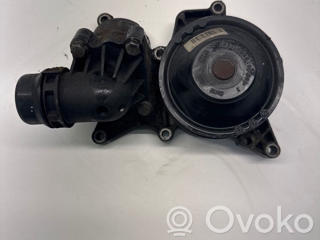 BMW 5 F10 F11 Water pump 