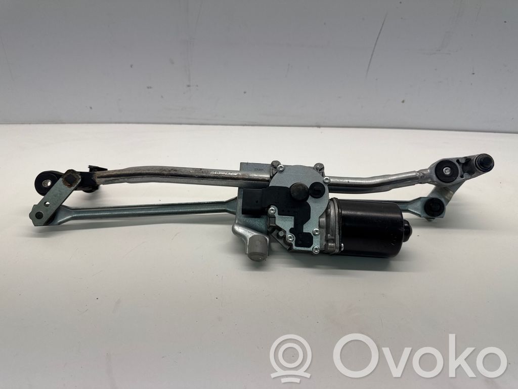 BMW 1 E81 E87 Front wiper linkage and motor 