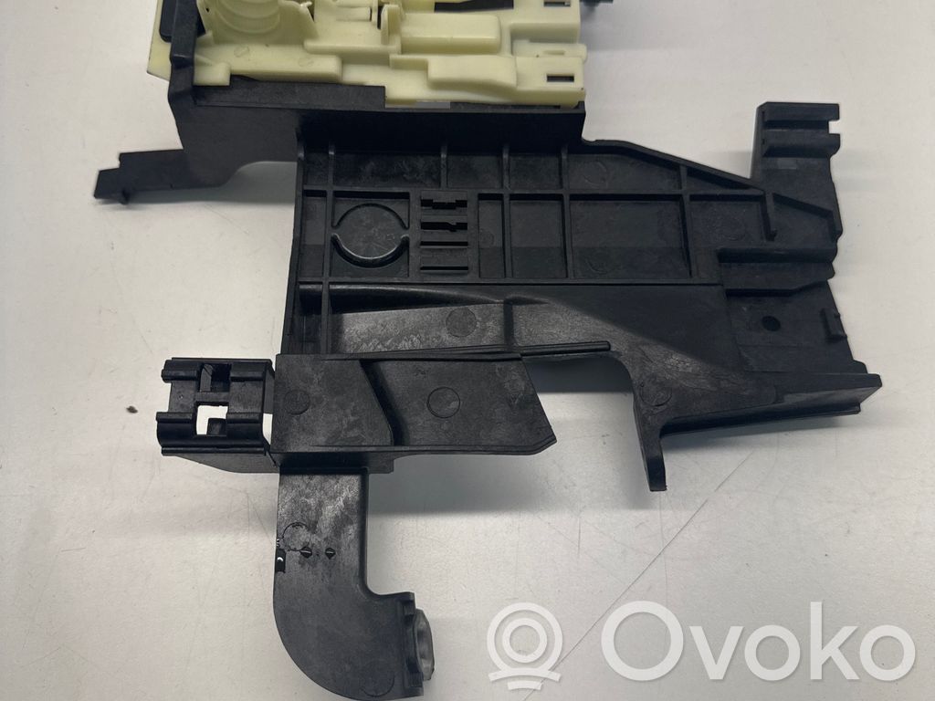 BMW X5 G05 Alte piese compartiment motor 