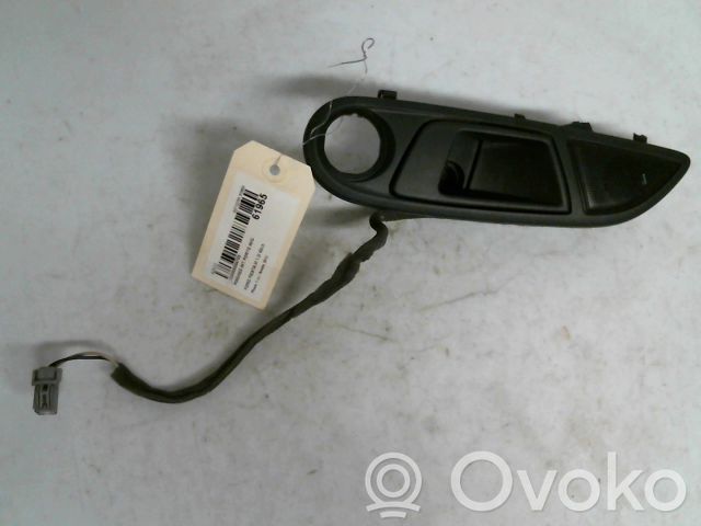 Manecilla interna puerta delantera   1748825,1748825