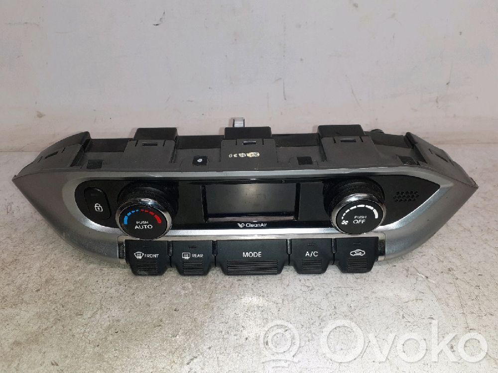 KIA Rio Climate control unit 