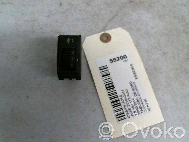 Nissan Juke I F15 Light switch 