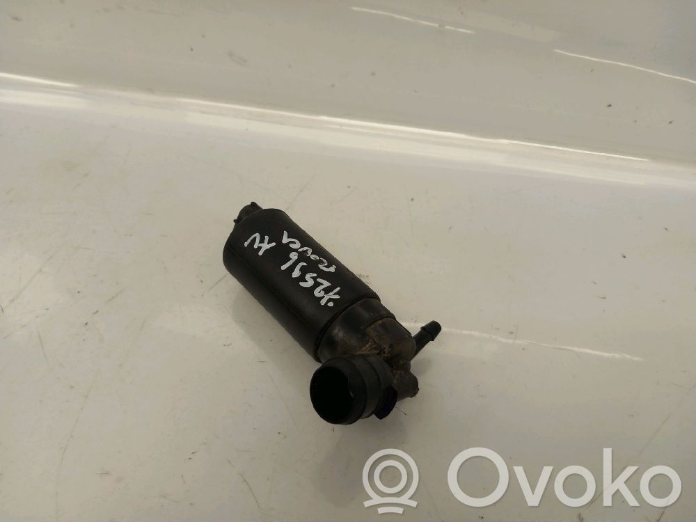 Windscreen/windshield washer pump   DMC105630,DMC105630
