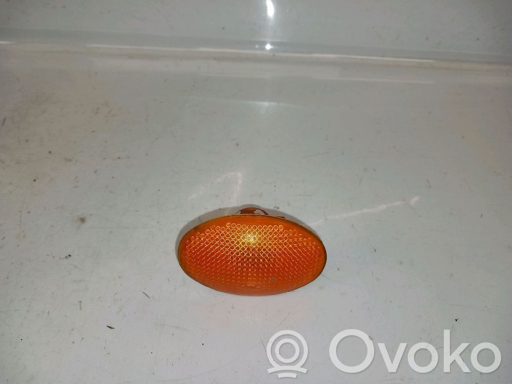 Ford Explorer Front fender indicator light 
