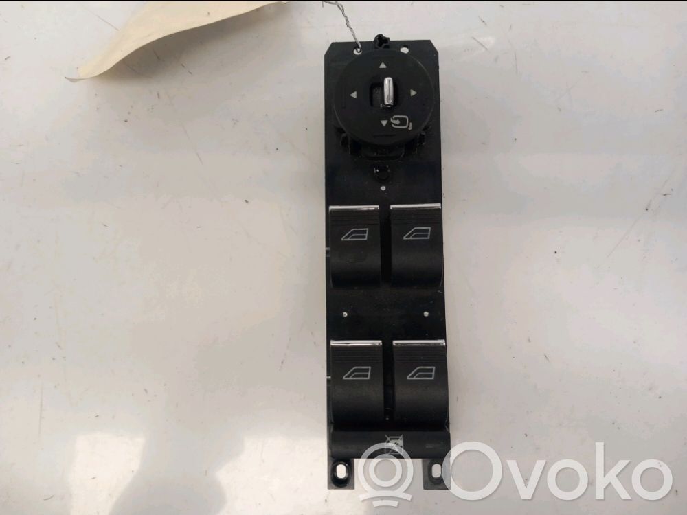 Wing mirror switch   2032975,2032975