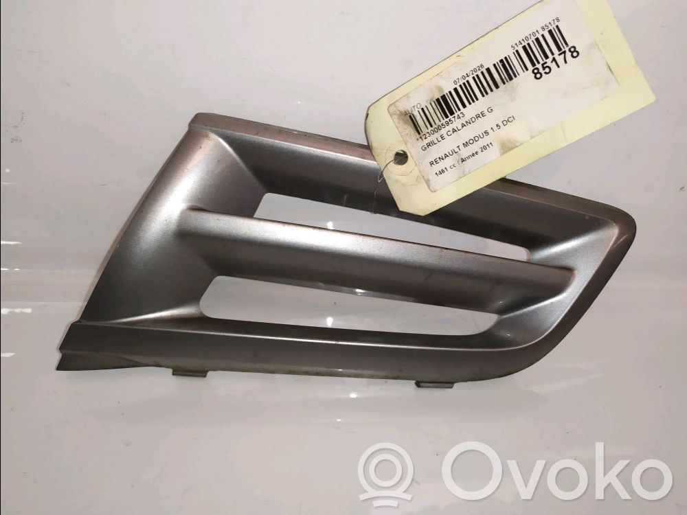Front grill   8200756140,8200756140