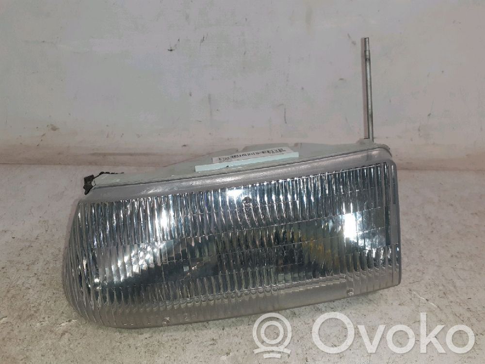Headlight/headlamp   3733345,3733345