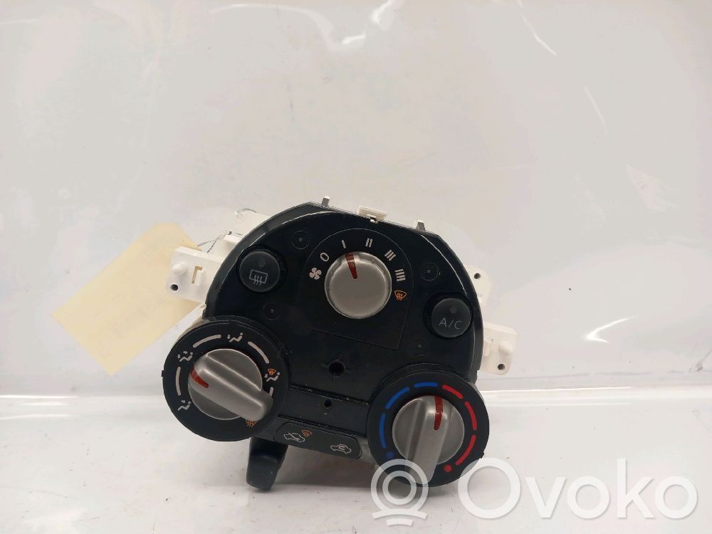 Nissan Note (E12) Climate control unit 