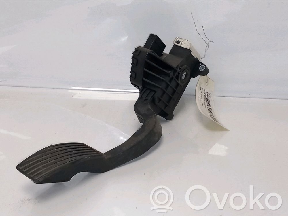 Accelerator throttle pedal   39238341,39238341