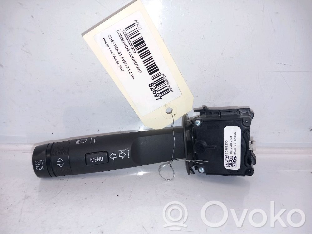 Boutons / interrupteurs volant   84514420,84514420