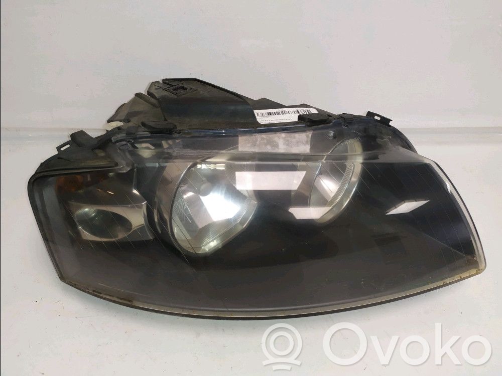 Audi A3 S3 8P Lampa przednia 