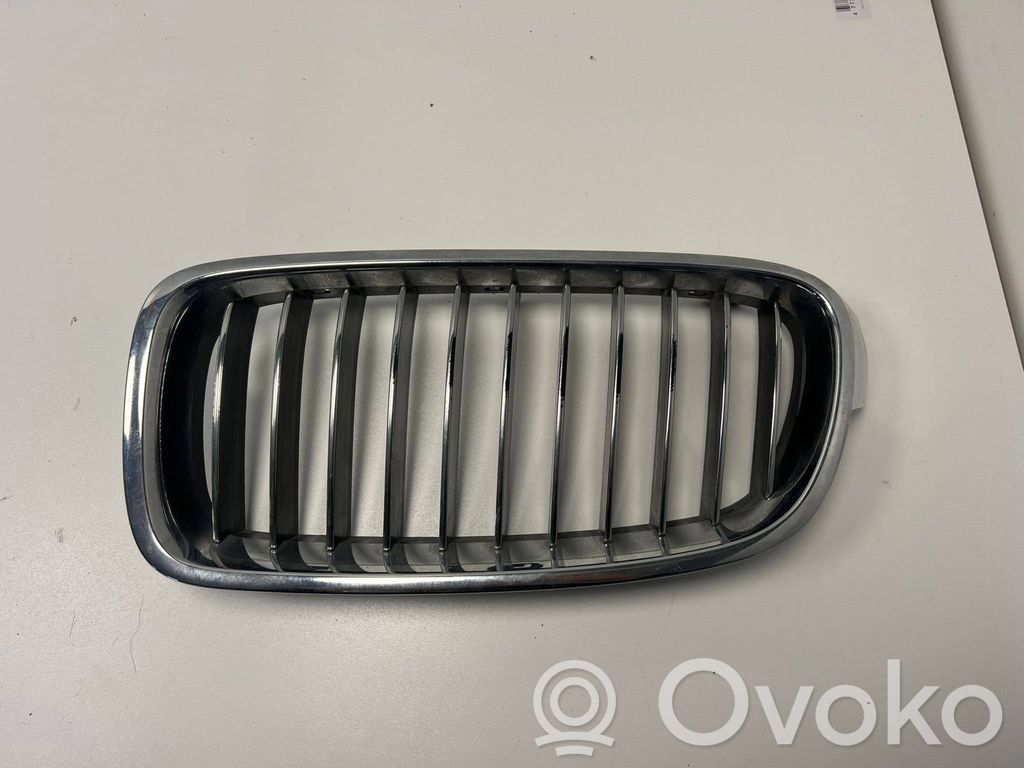 BMW 3 F30 F35 F31 Griglia superiore del radiatore paraurti anteriore 