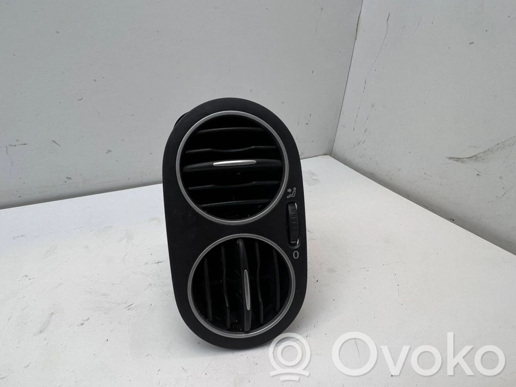Volkswagen Golf Plus Moldura protectora de la rejilla de ventilación lateral del panel 