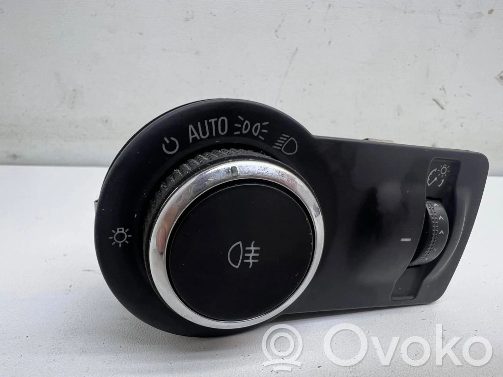 Opel Astra J Включатель фонарей 