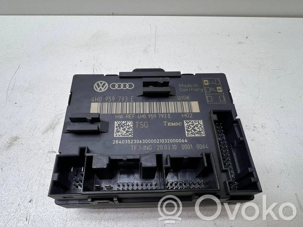 Volkswagen Touareg II Door control unit/module 