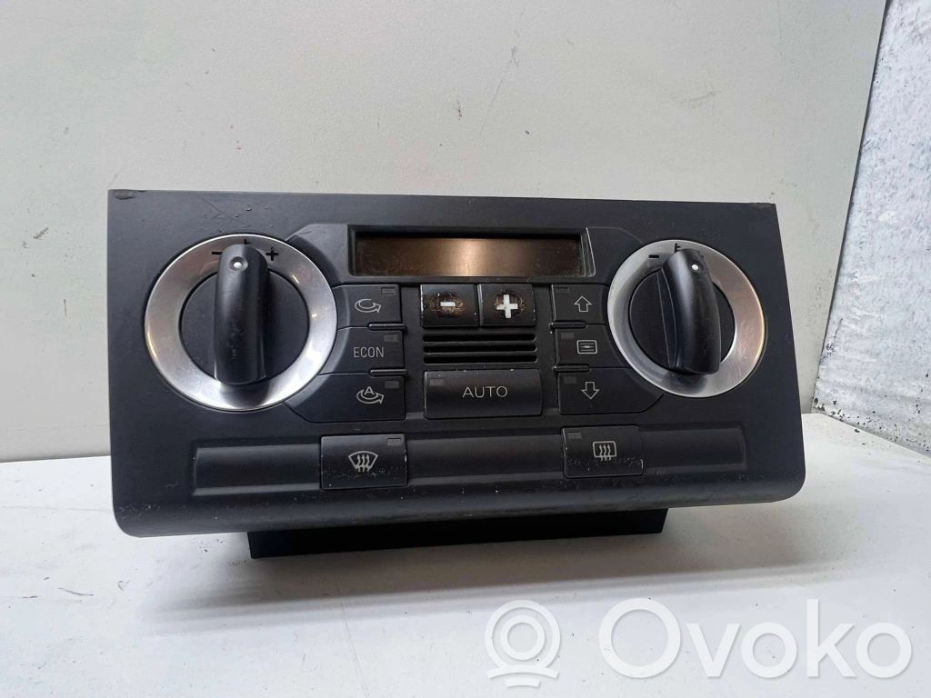 Audi A3 S3 8P Climate control unit 