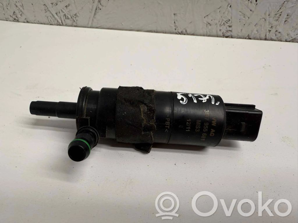Audi A6 C7 Headlight washer pump 