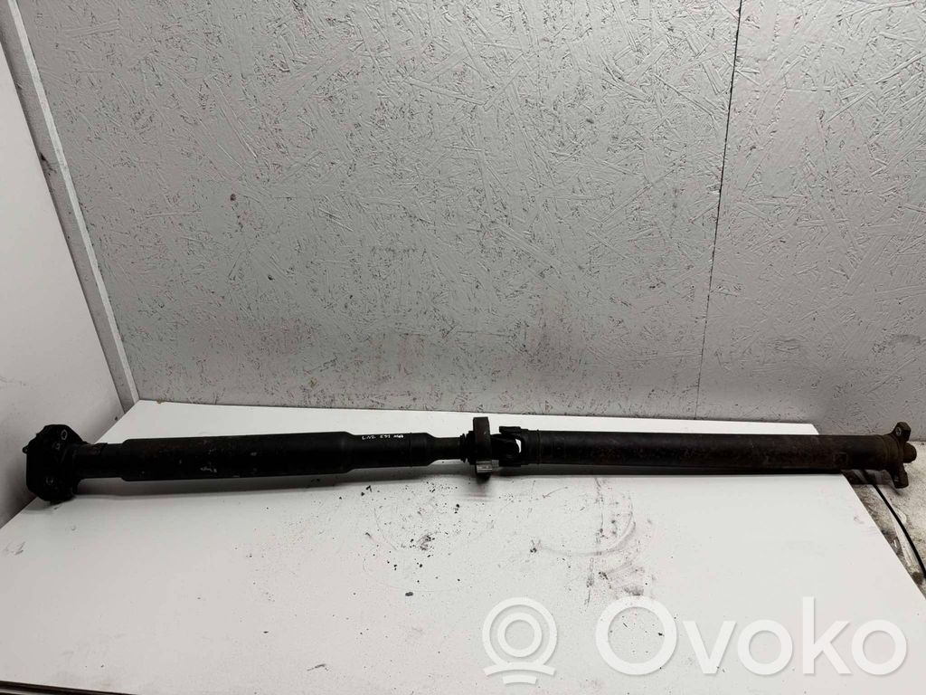 BMW 3 E90 E91 Kardāns komplektā 
