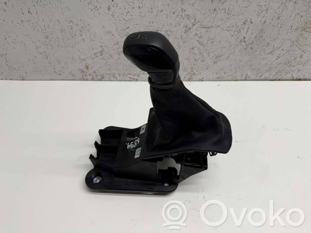 Peugeot 208 I Gear shifter/selector 
