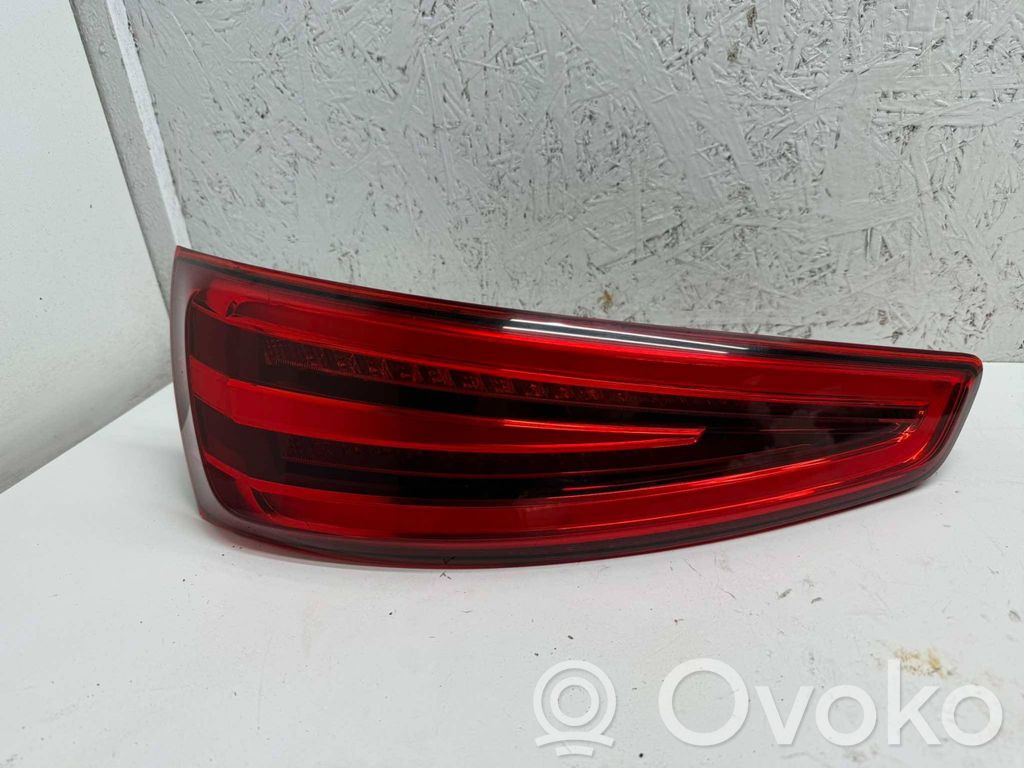 Lampa tylna   8U0945093H,F03489000,AU316T2L