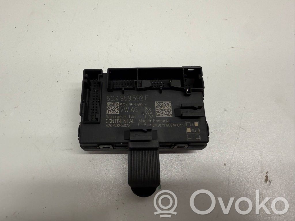 Skoda Karoq Door central lock control unit/module 