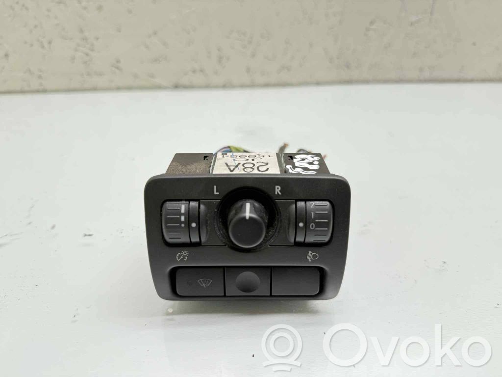 Subaru Outback Wing mirror switch 