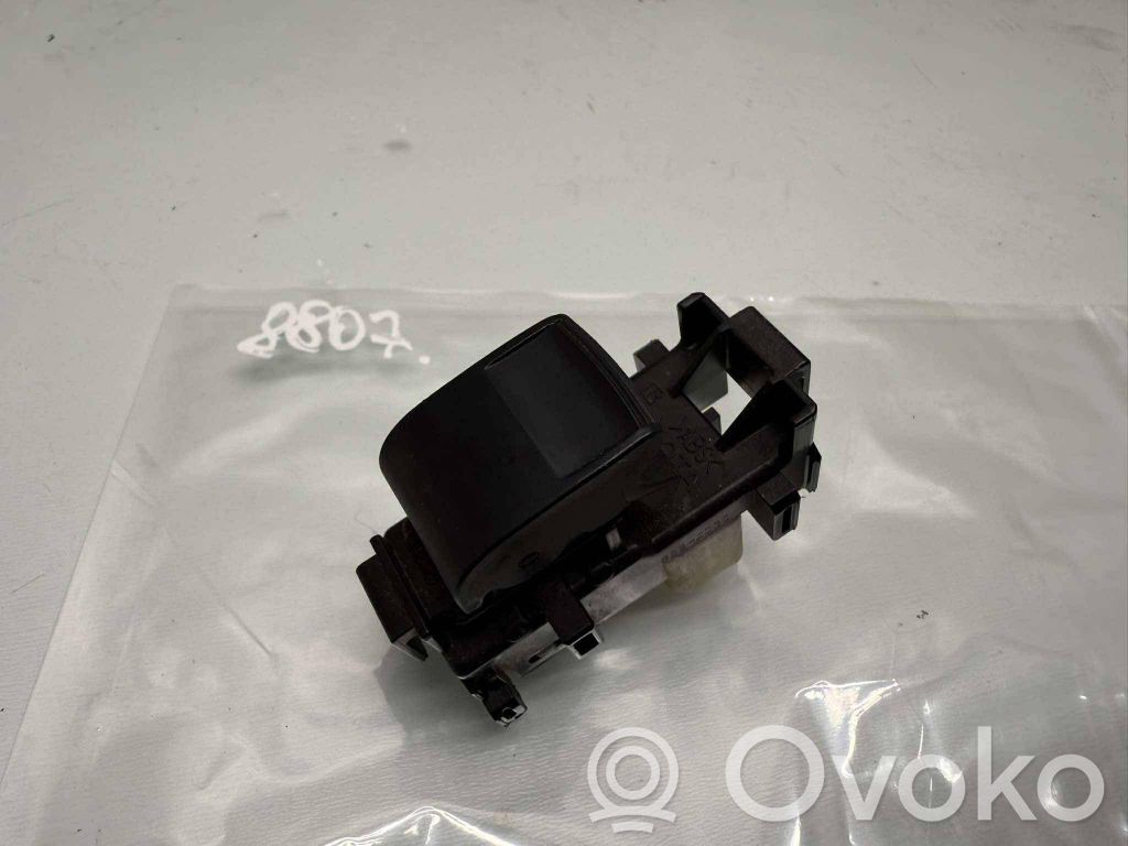 Toyota Auris E180 Electric window control switch 