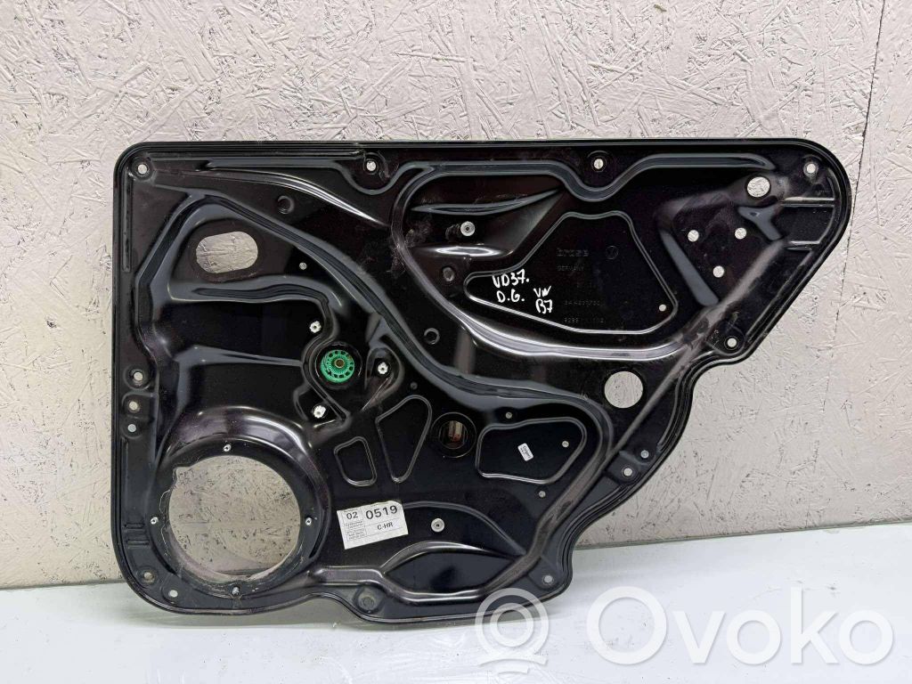 Volkswagen PASSAT B7 Mechanizm podnoszenia szyby tylnej bez silnika 