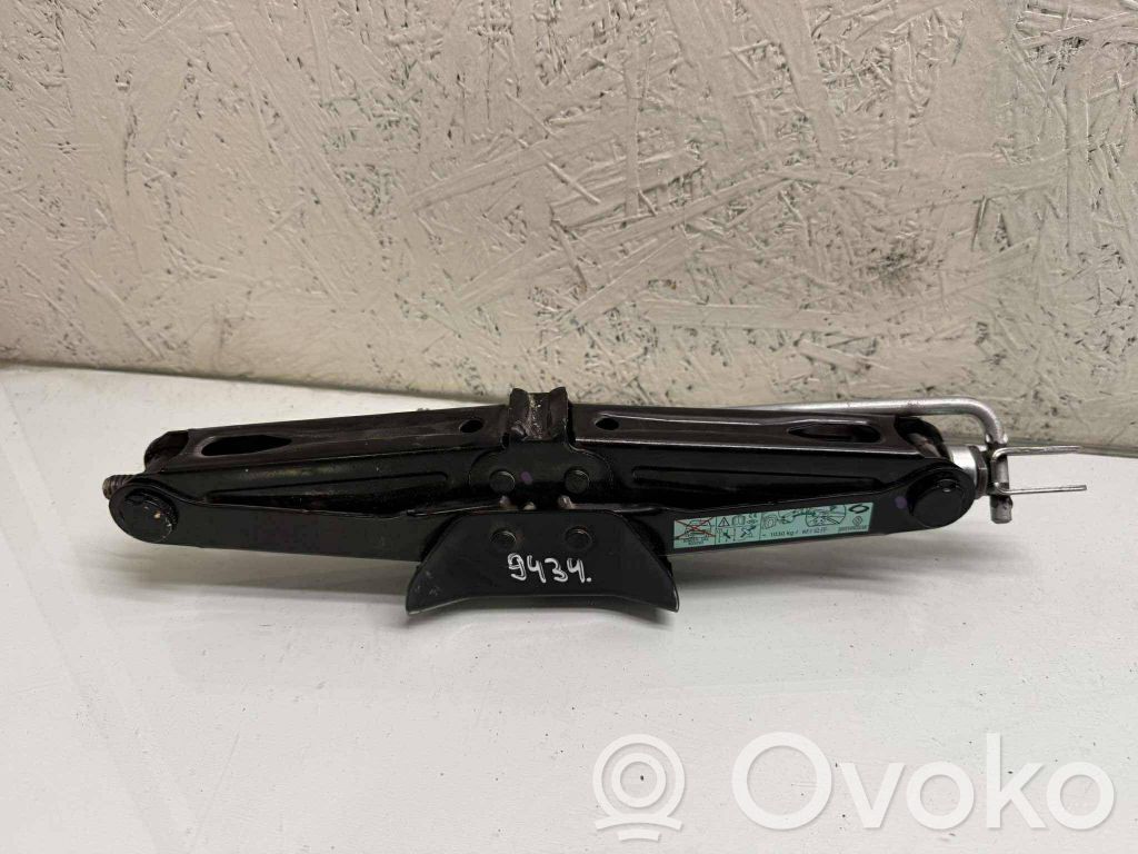 Dacia Sandero II Lift Jack 