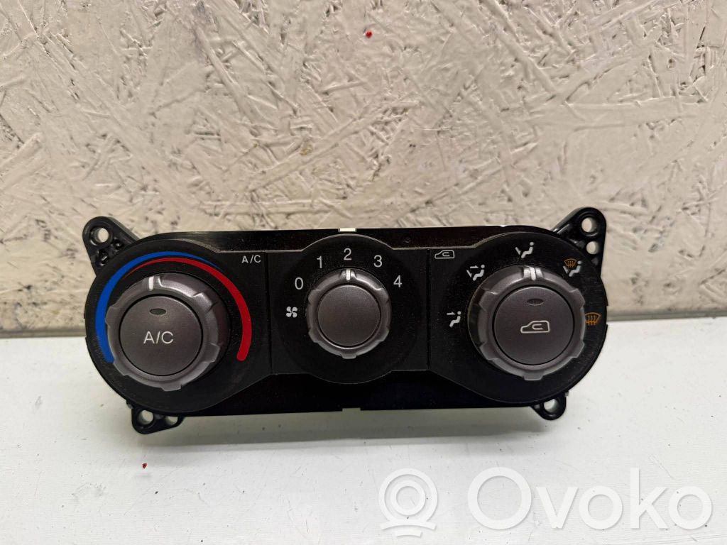 Hyundai Matrix Climate control unit 