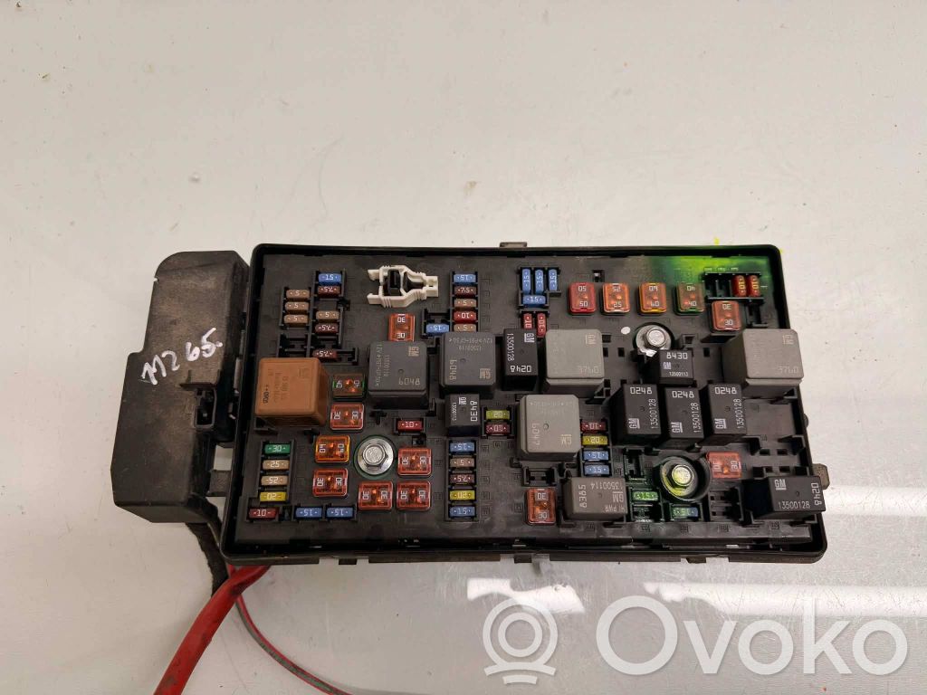 Opel Insignia A Módulo de fusible 