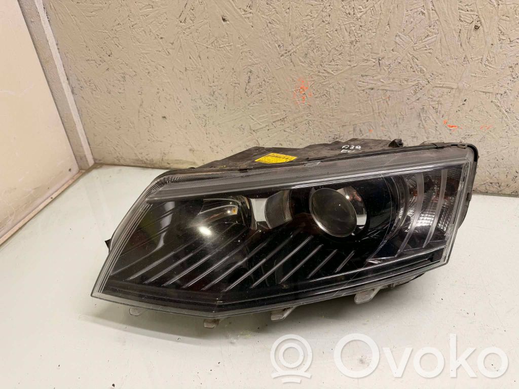 Skoda Octavia Mk3 (5E) Phare frontale 
