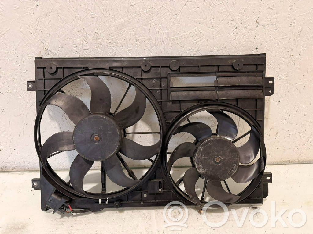 Volkswagen PASSAT B7 Elektrisks radiatoru ventilators 