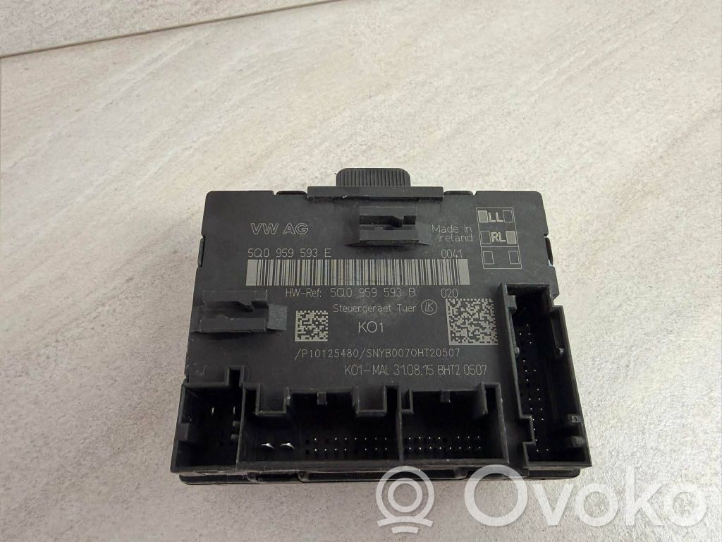 Volkswagen Touran III Door control unit/module 