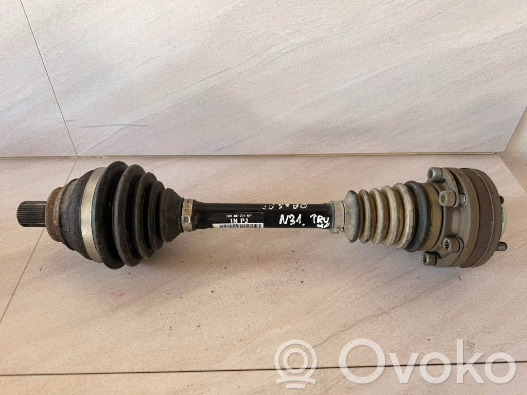 Volkswagen PASSAT B7 Priekinis pusašis 
