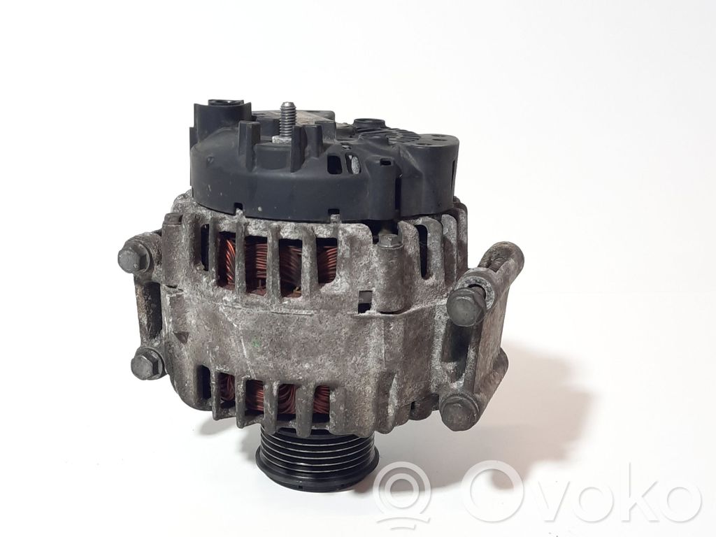 Audi A5 8T 8F Ģenerators 