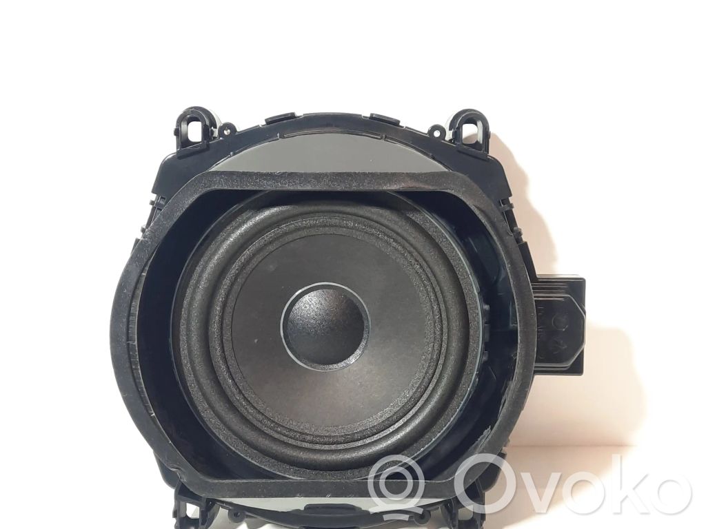 BMW X5 E70 Subwoofer 