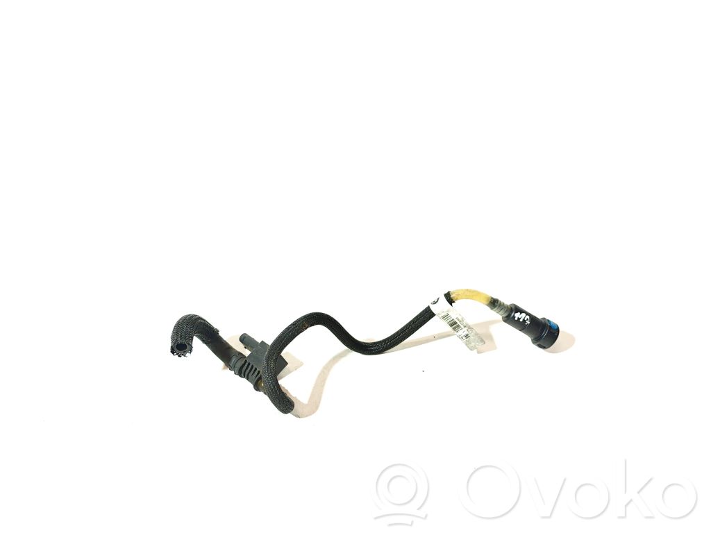 BMW 3 E92 E93 Fuel line pipe 