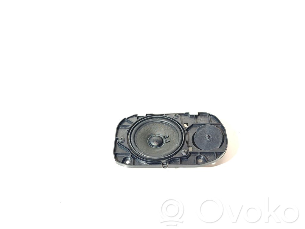BMW 5 G30 G31 G38 Głośnik sufitowy 