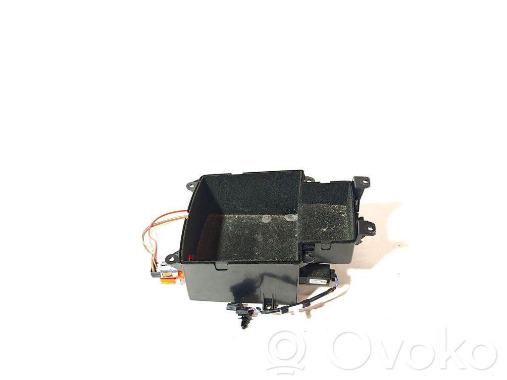 Audi A5 Sportback 8TA Glove box central console 