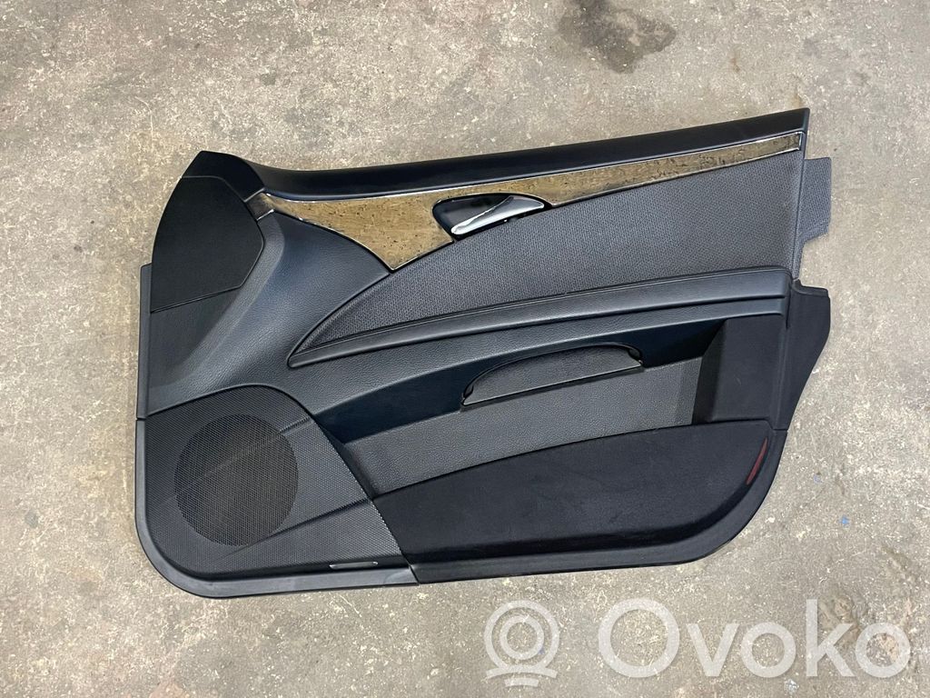 Mercedes-Benz E W211 Boczki / Poszycie drzwi przednich 