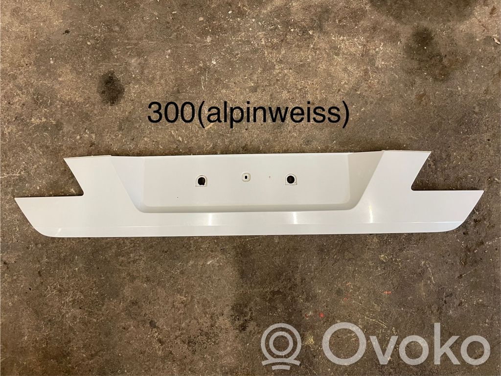 BMW 7 E65 E66 Tailgate trim 