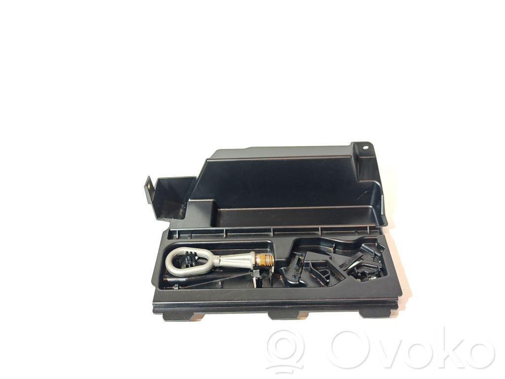 Boîte à outils   51477141859,7141859,17491511
