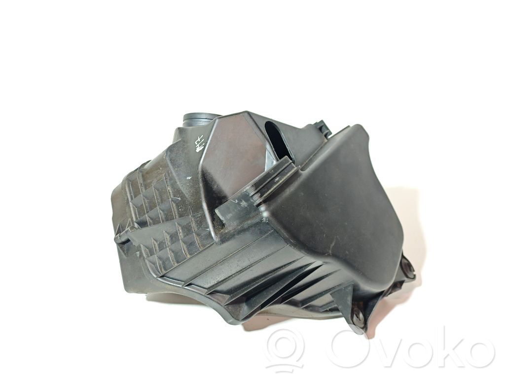 BMW 3 E90 E91 Air filter box 